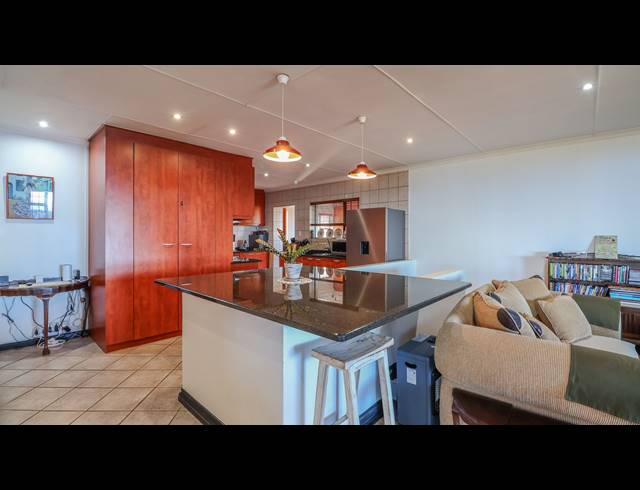 5 BEDROOM HOUSE FOR SALE IN DANA BAY